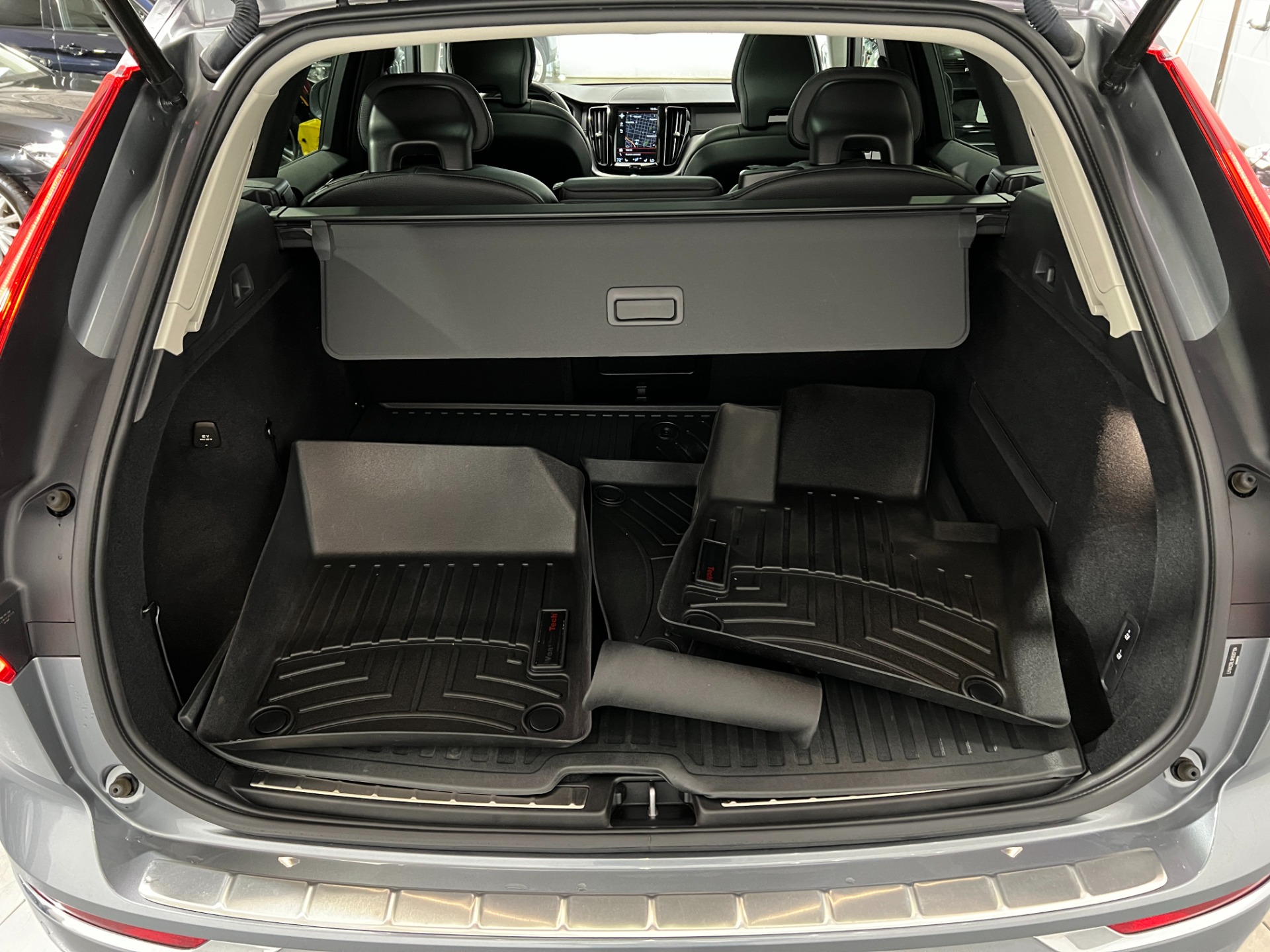 Used-2019-Volvo-XC60-T6-Inscription-AWD