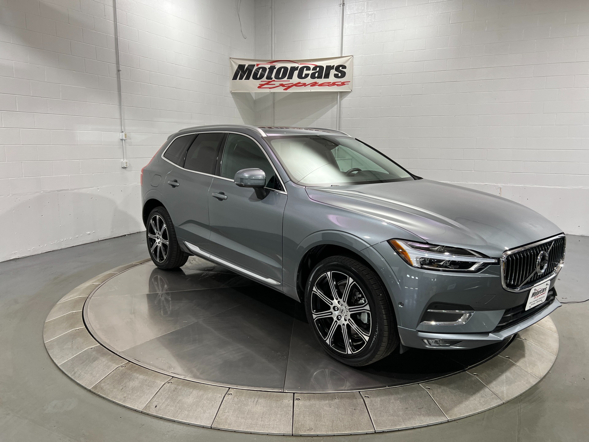 Used-2019-Volvo-XC60-T6-Inscription-AWD