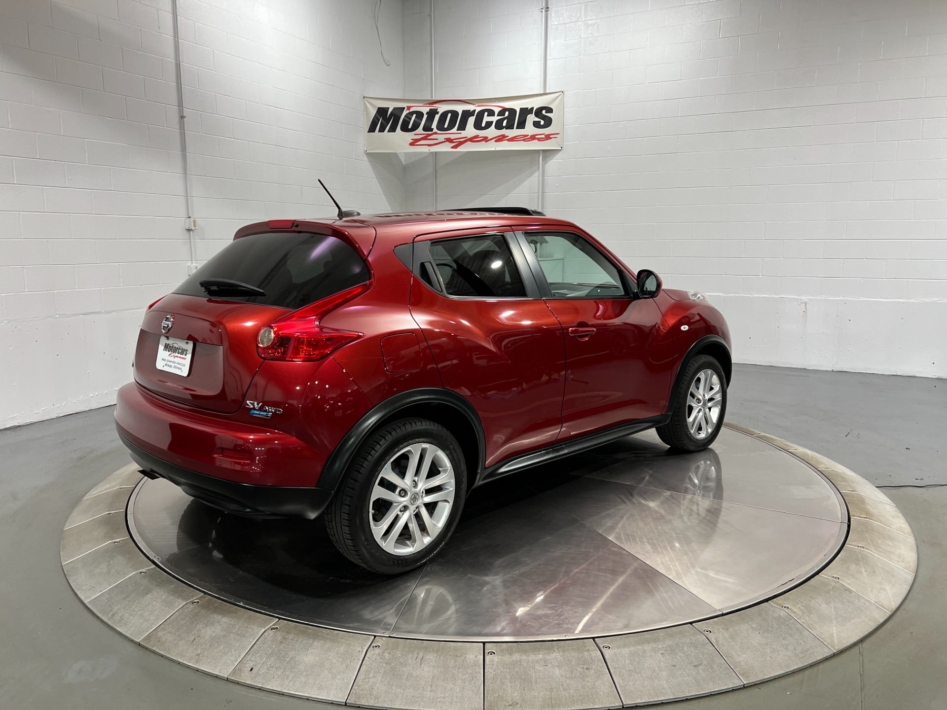 Used-2013-Nissan-JUKE-SV-AWD
