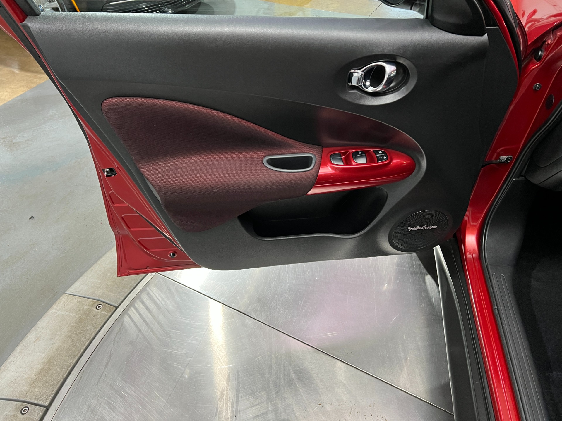 Used-2013-Nissan-JUKE-SV-AWD