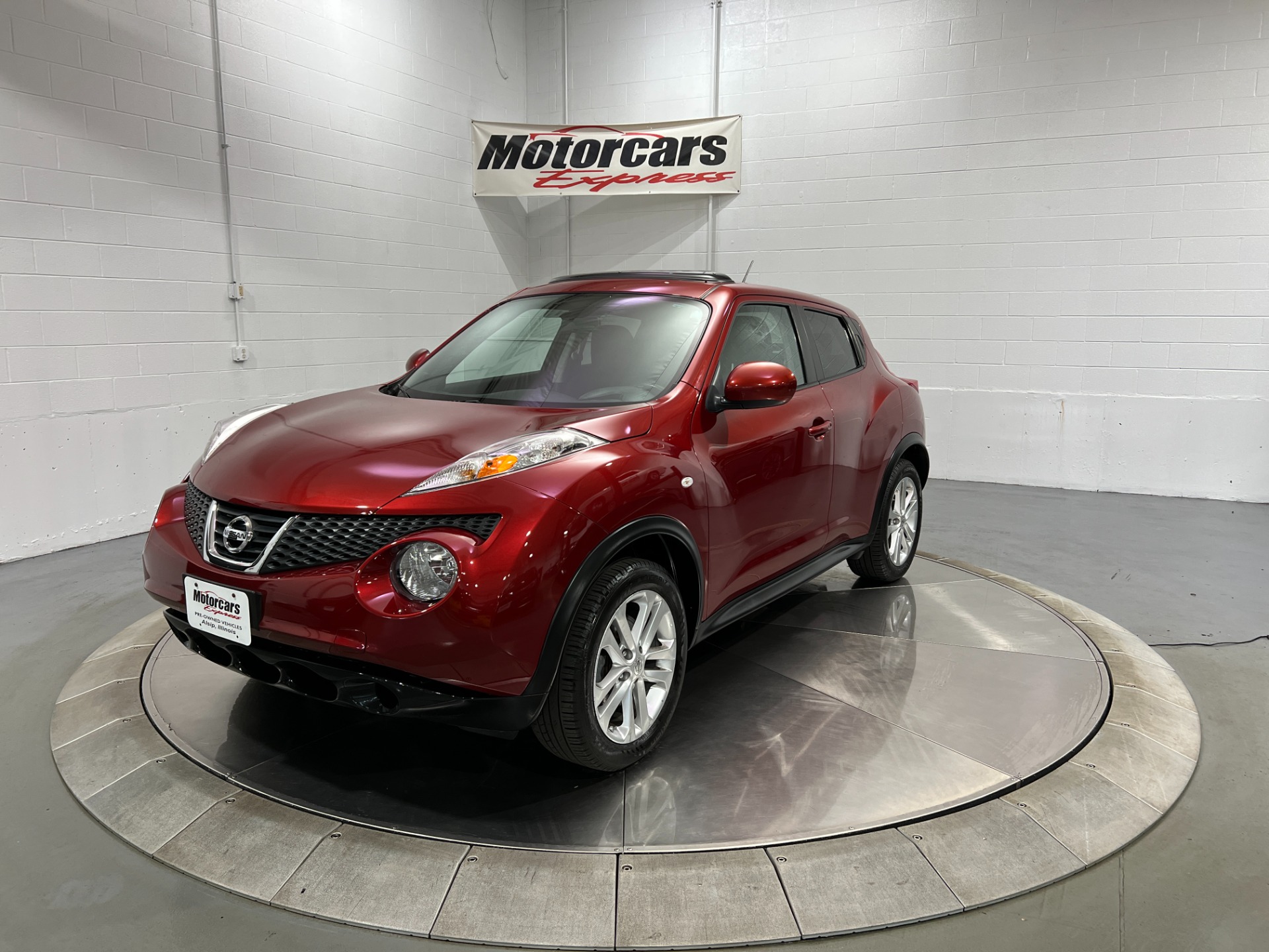 Used-2013-Nissan-JUKE-SV-AWD
