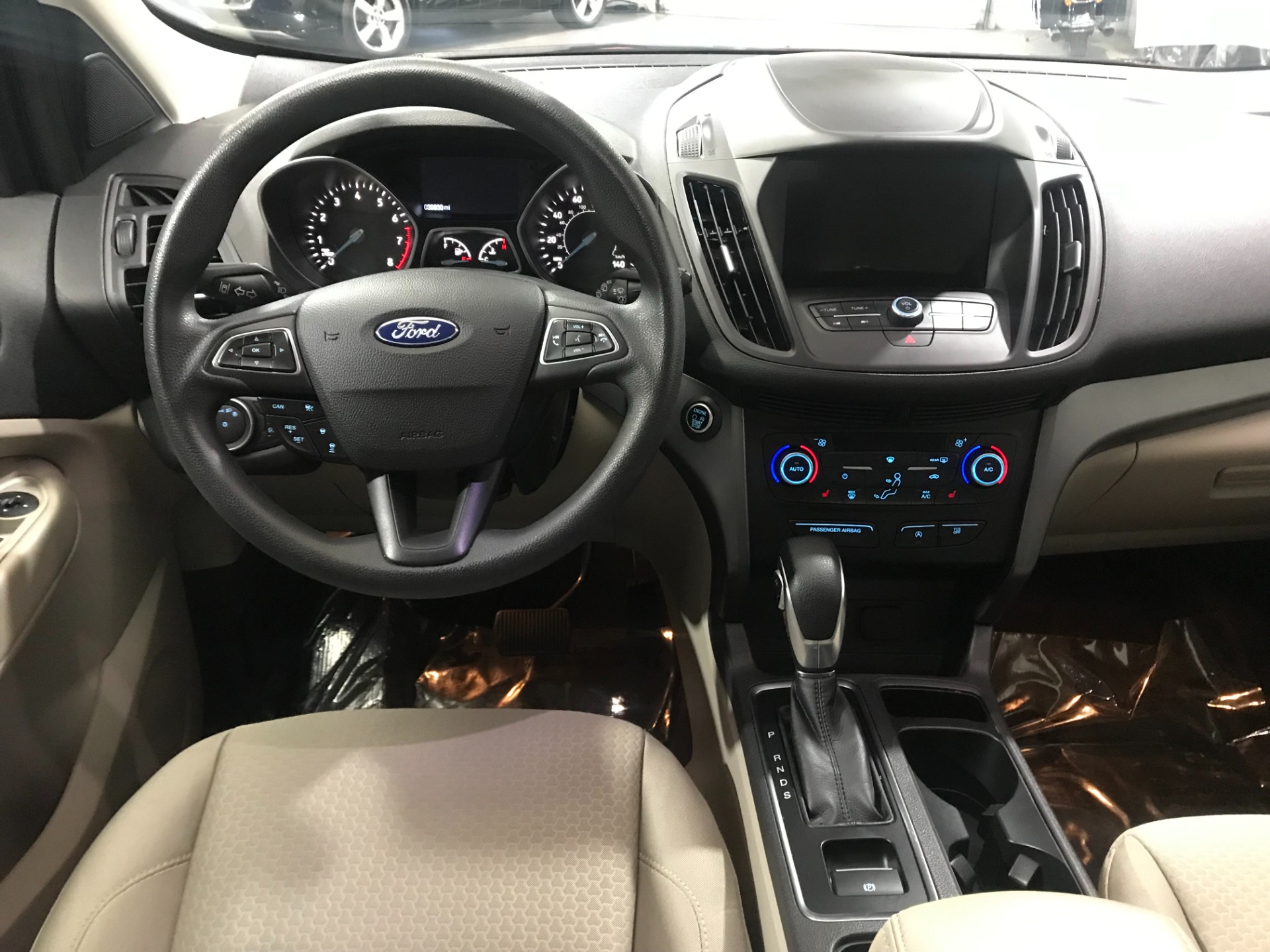 Used-2019-Ford-Escape-SE-AWD