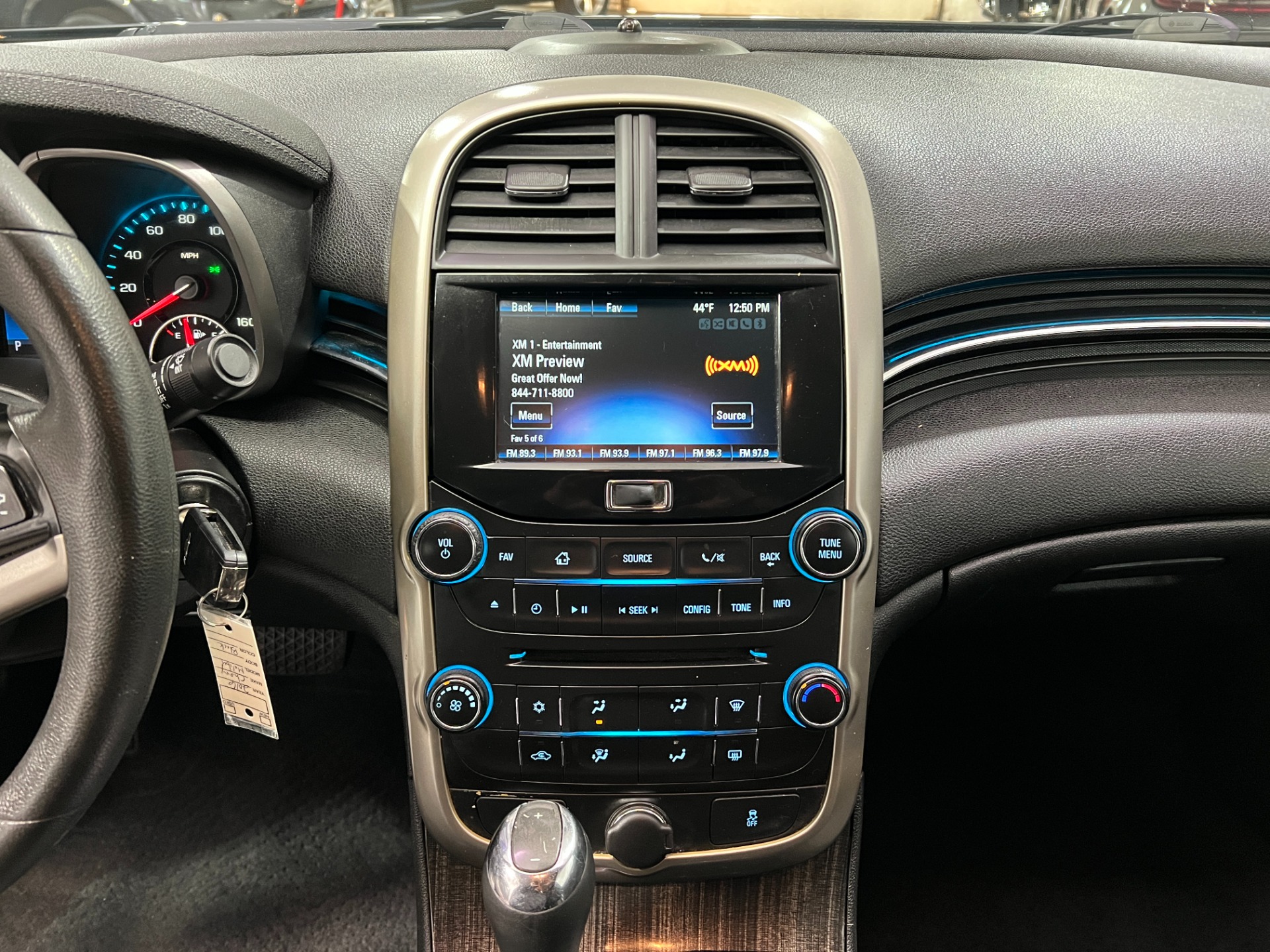 Used-2016-Chevrolet-Malibu-Limited-LT-FWD