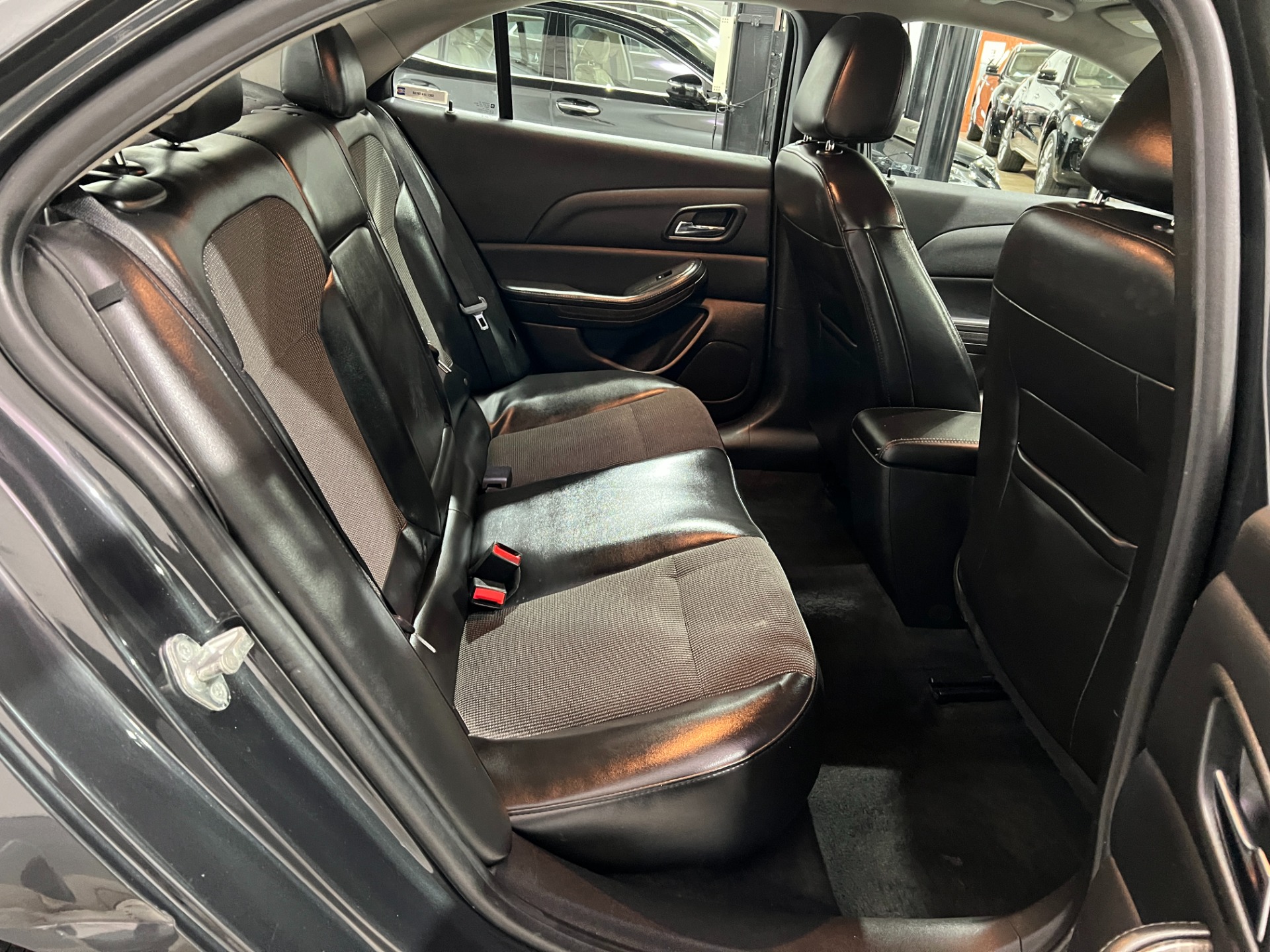 Used-2016-Chevrolet-Malibu-Limited-LT-FWD