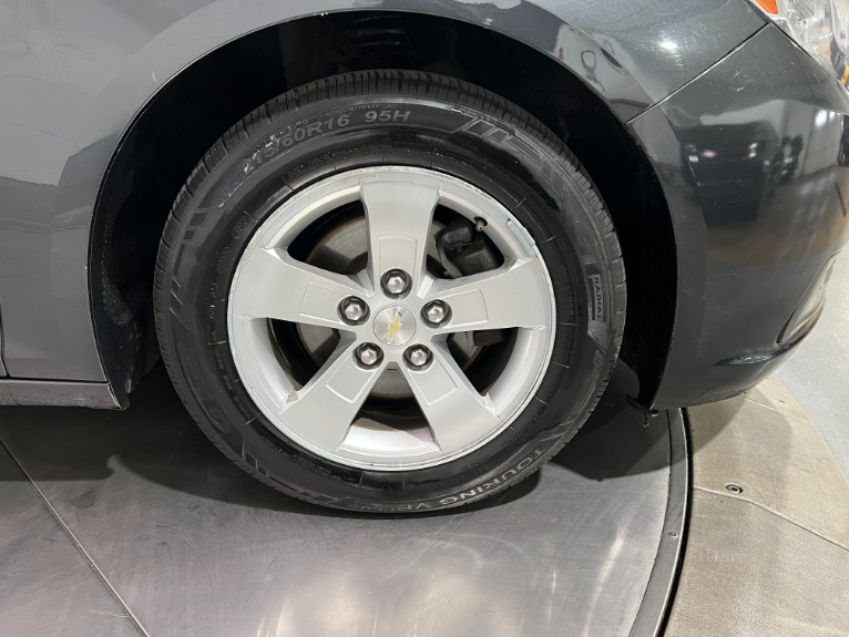 Used-2016-Chevrolet-Malibu-Limited-LT-FWD