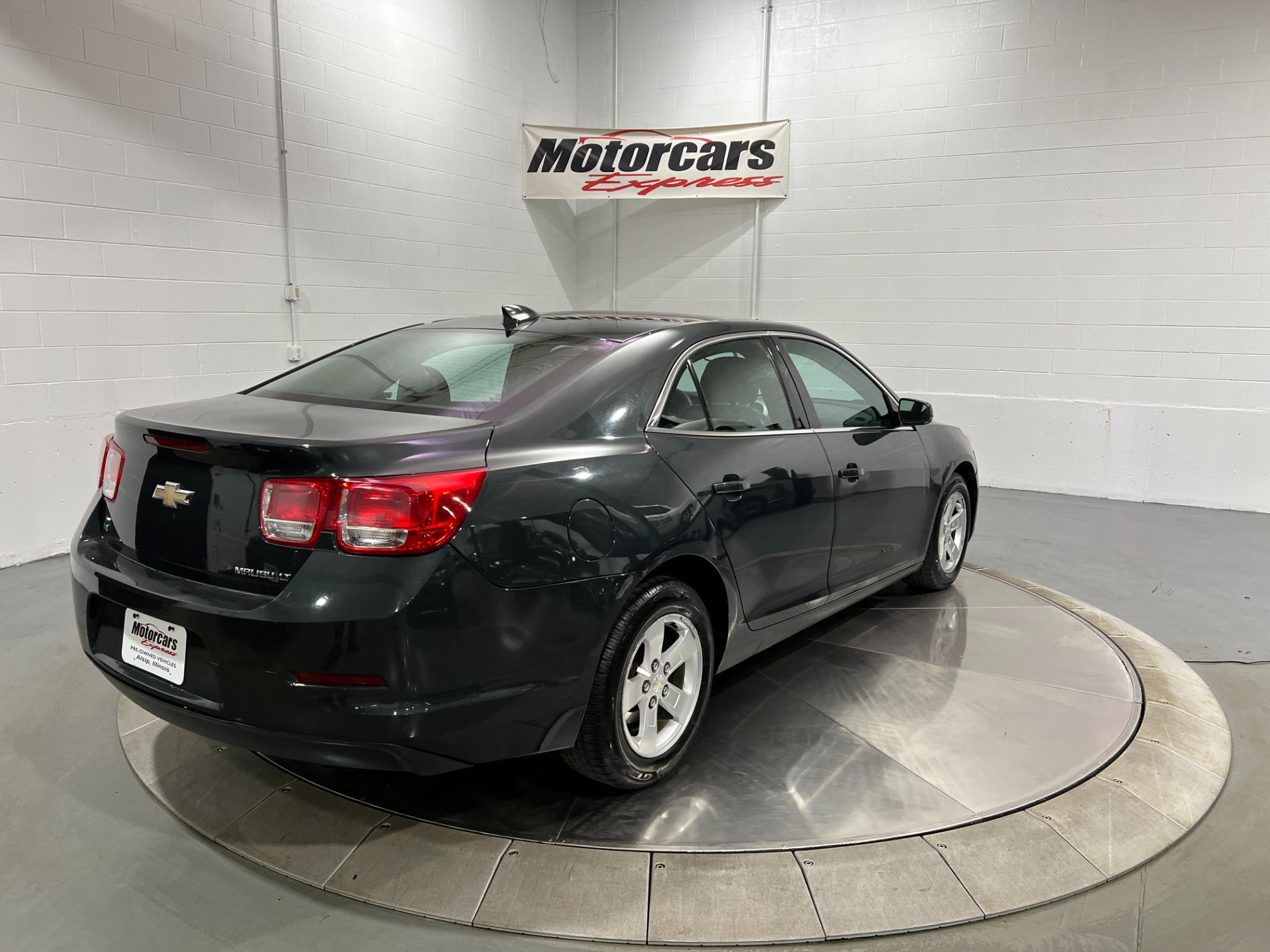 Used-2016-Chevrolet-Malibu-Limited-LT-FWD