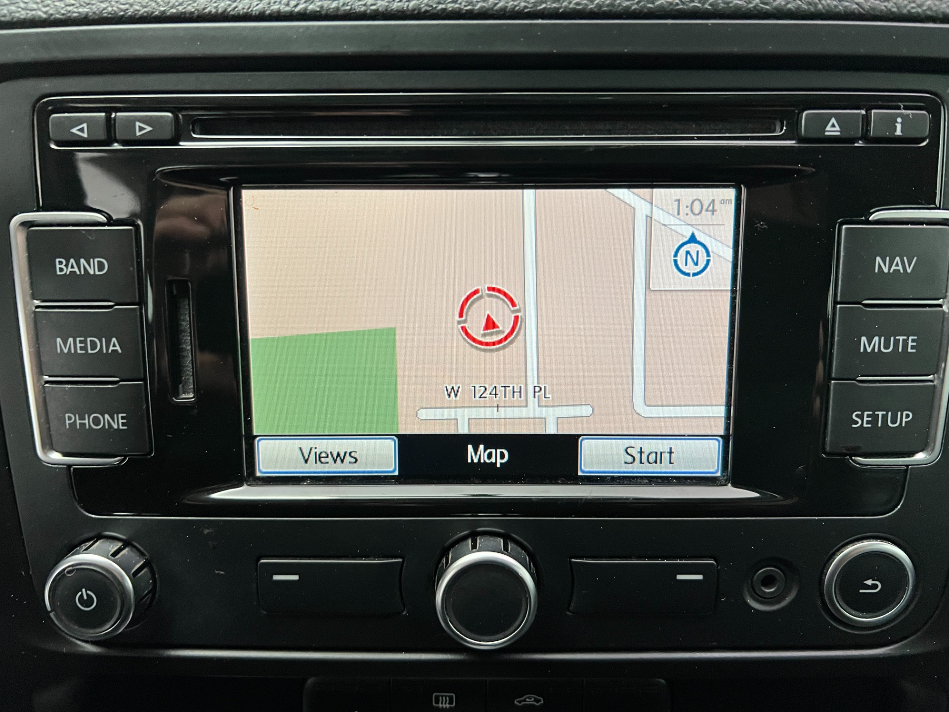 Used-2011-Volkswagen-Jetta-SEL-W/-MOONROOF-FWD