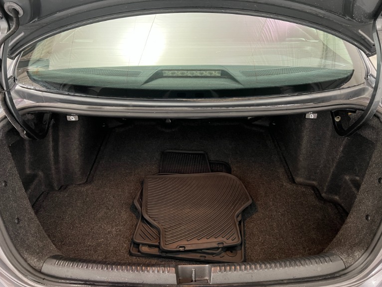 Used-2011-Volkswagen-Jetta-SEL-W/-MOONROOF-FWD