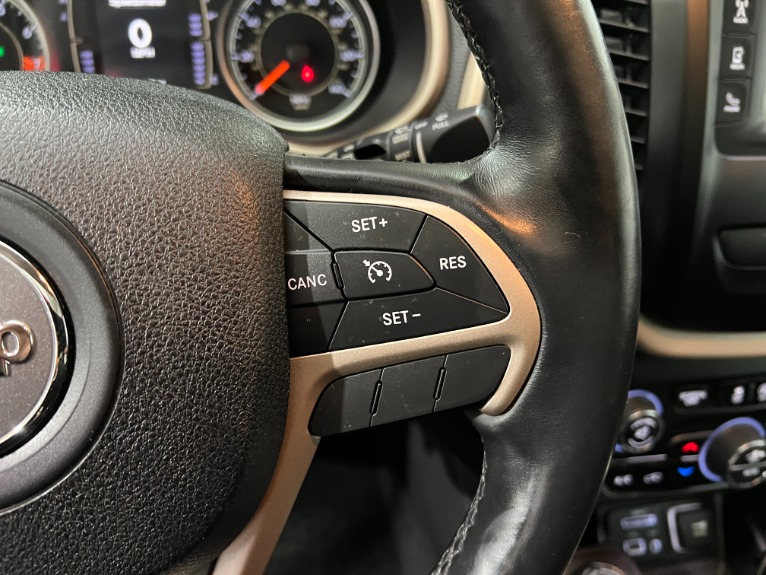 Used-2015-Jeep-Cherokee-Latitude-4X4