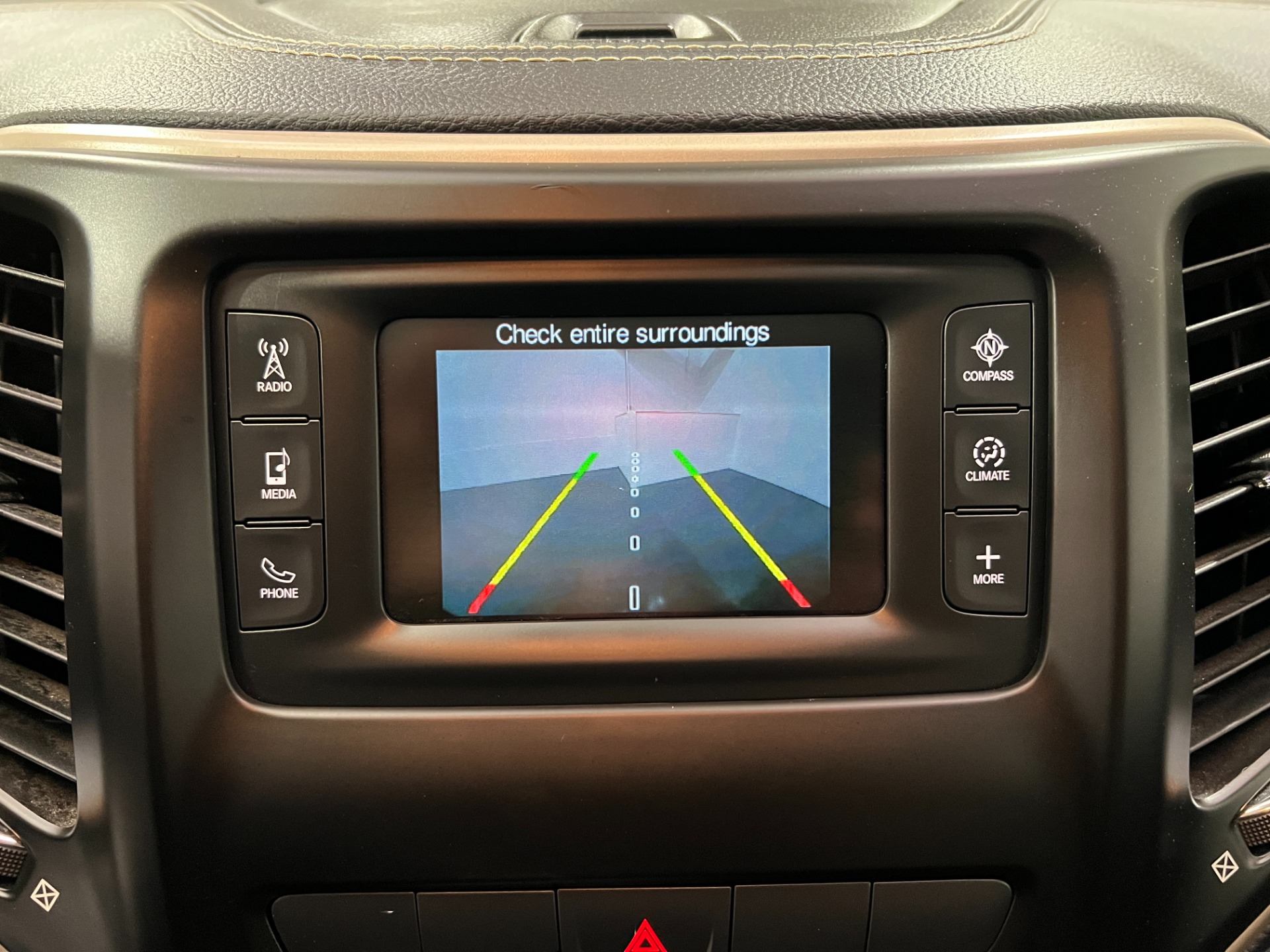 Used-2015-Jeep-Cherokee-Latitude-4X4
