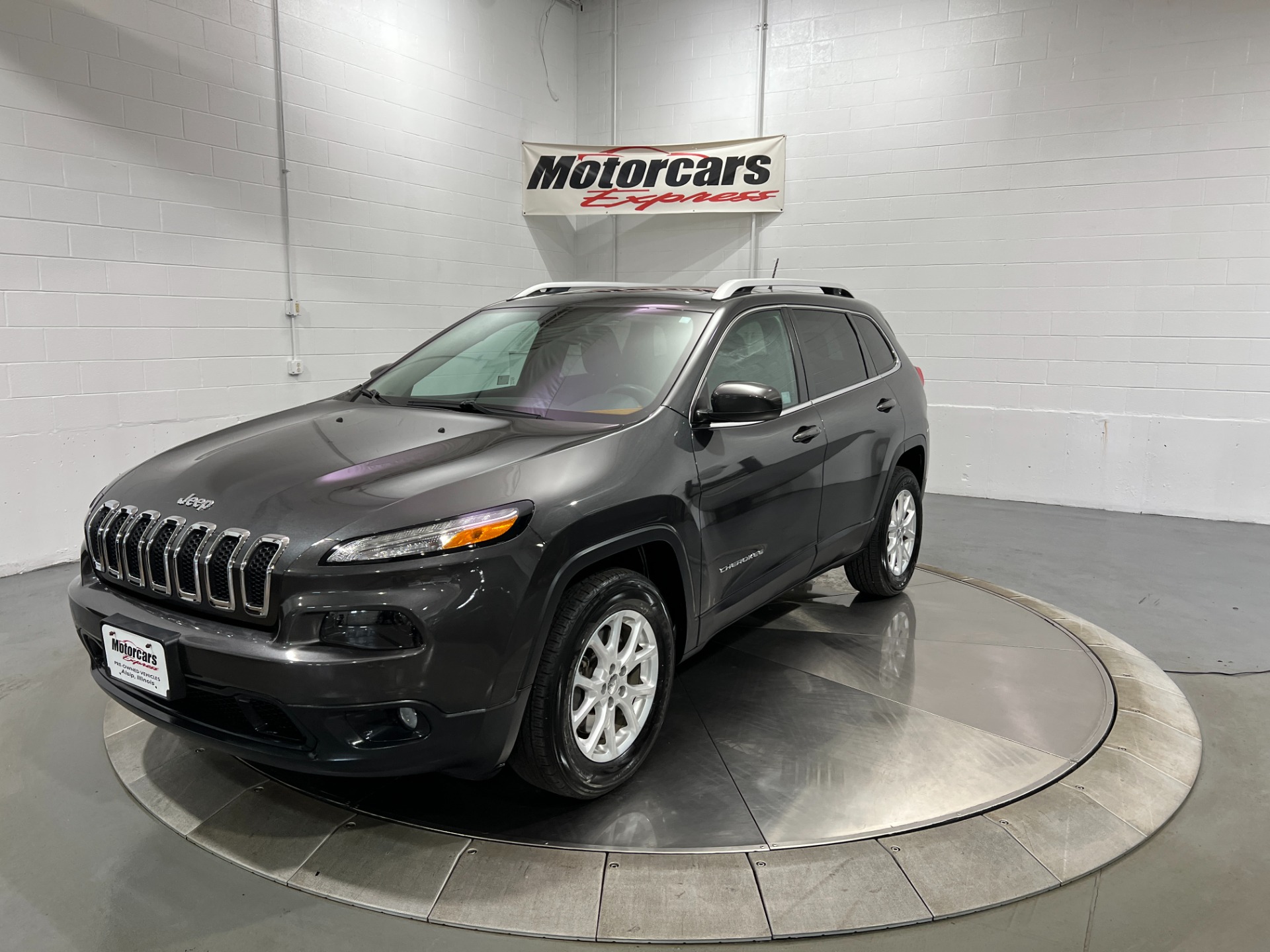 Used-2015-Jeep-Cherokee-Latitude-4X4