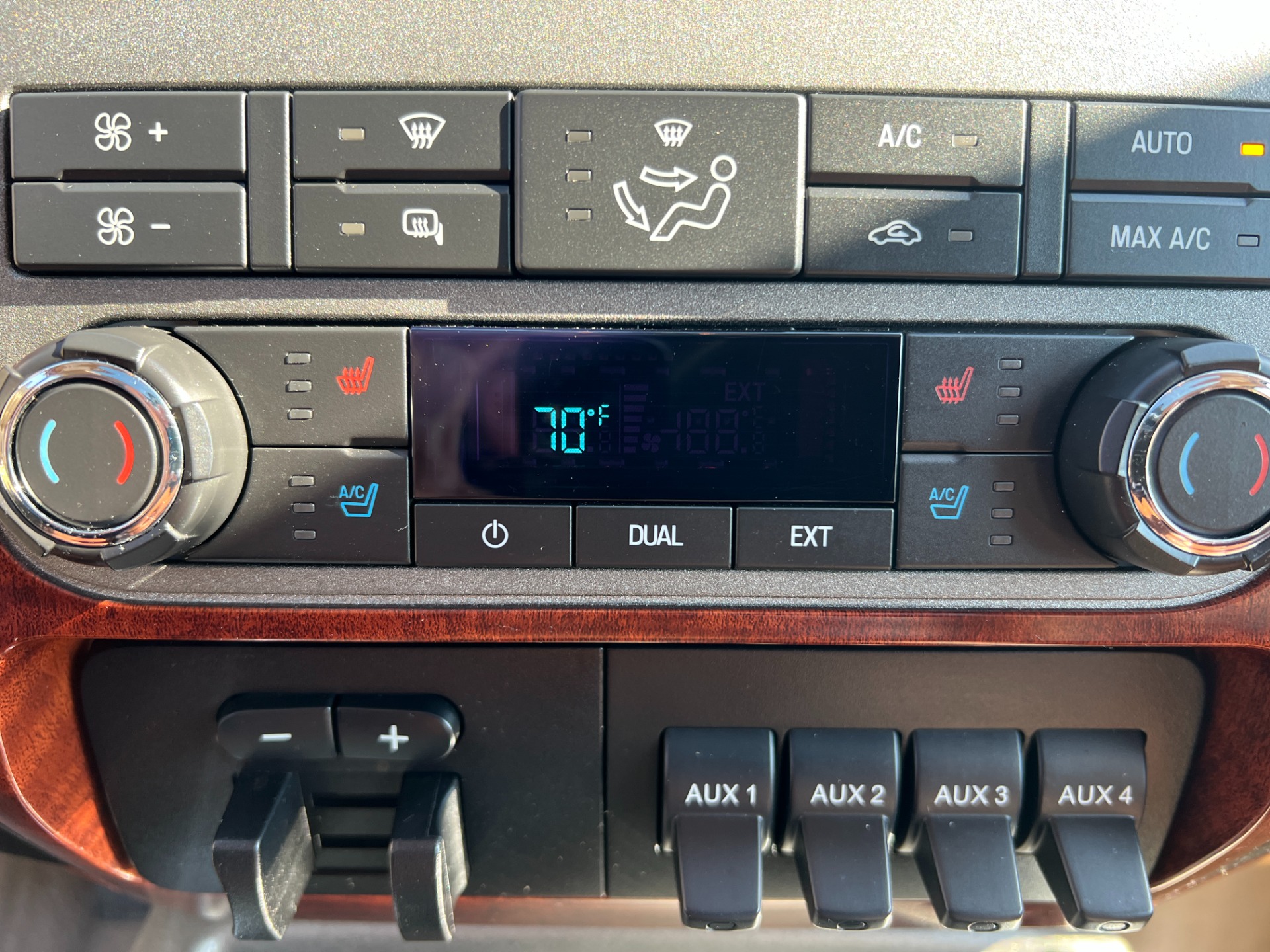 Used-2011-Ford-F-250-Super-Duty-Diesel-Lariat-King-Ranch-4X4