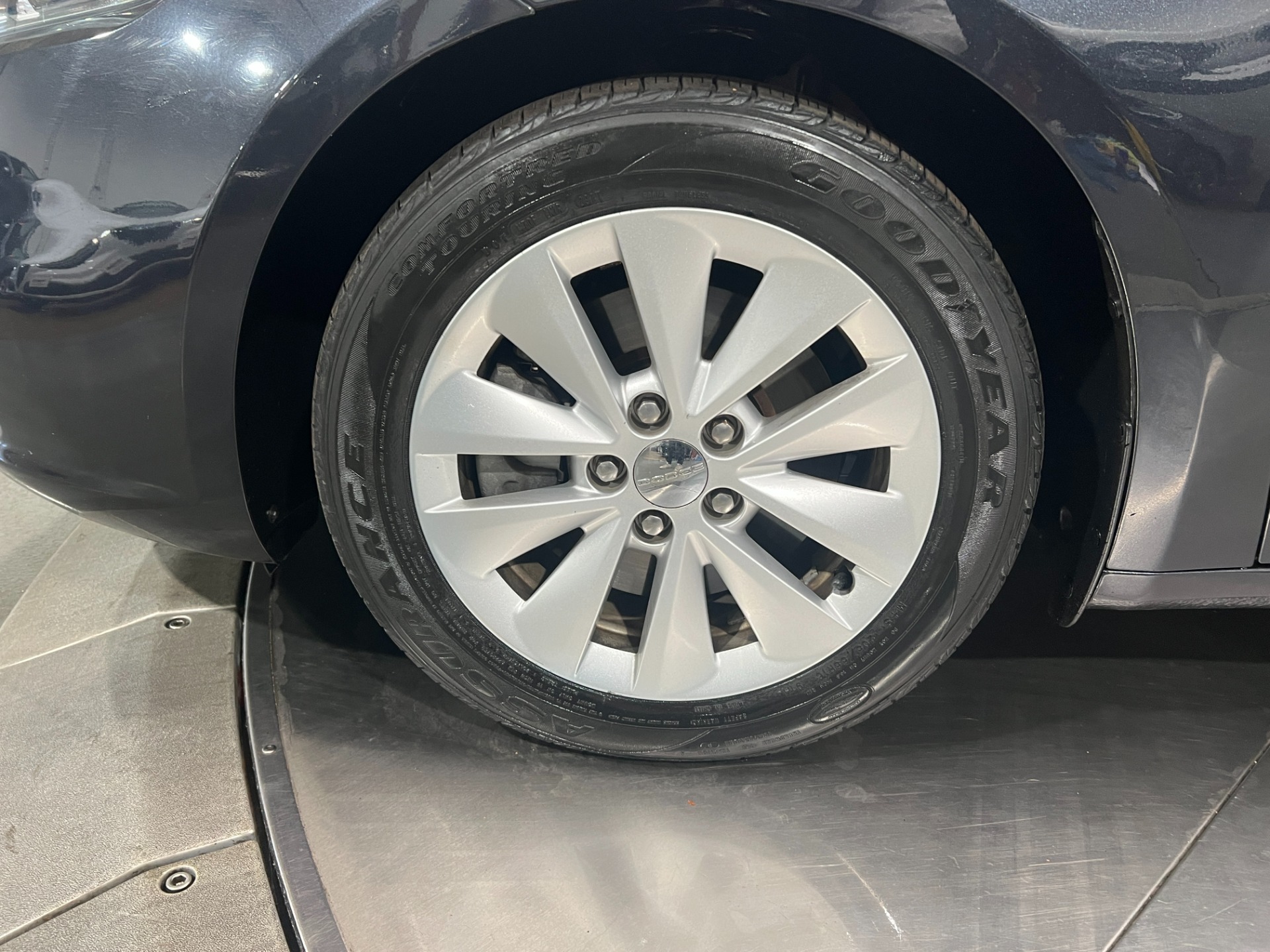 Used-2014-Dodge-Dart-SXT-FWD