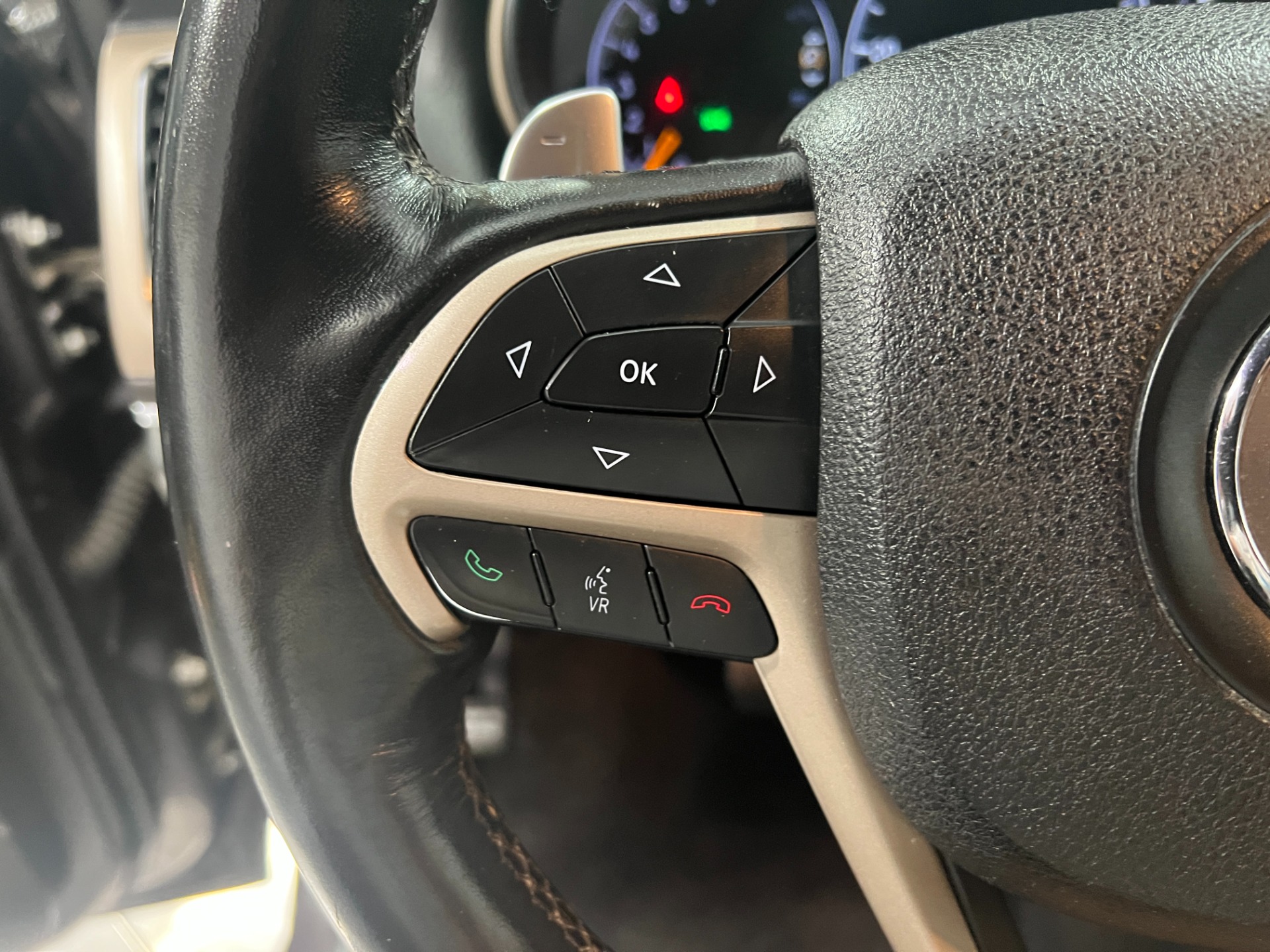 Used-2015-Jeep-Grand-Cherokee-Limited-4X4
