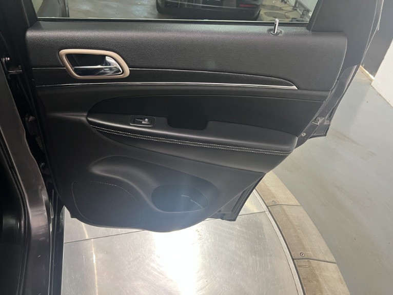 Used-2015-Jeep-Grand-Cherokee-Limited-4X4