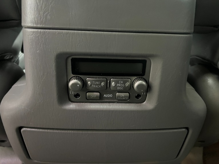 Used-2005-Toyota-Land-Cruiser-AWD
