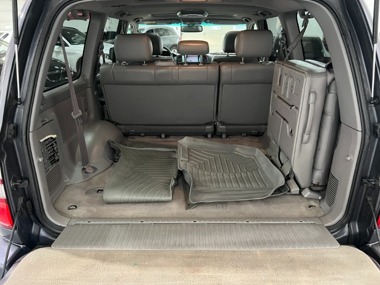 Used-2005-Toyota-Land-Cruiser-AWD