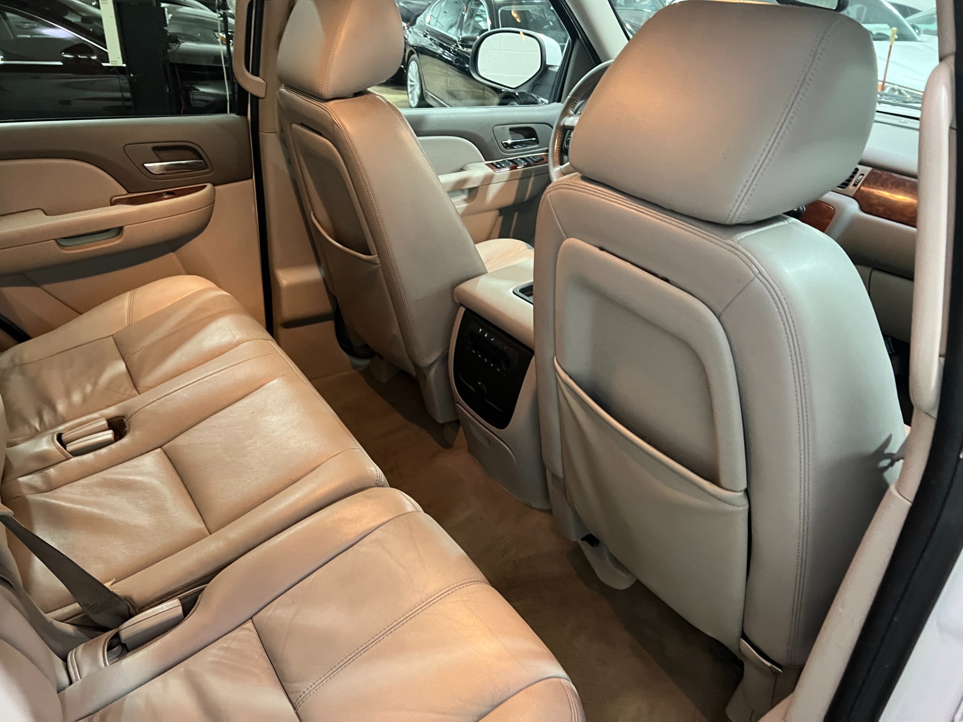 Used-2011-Chevrolet-Tahoe-LT-4X4