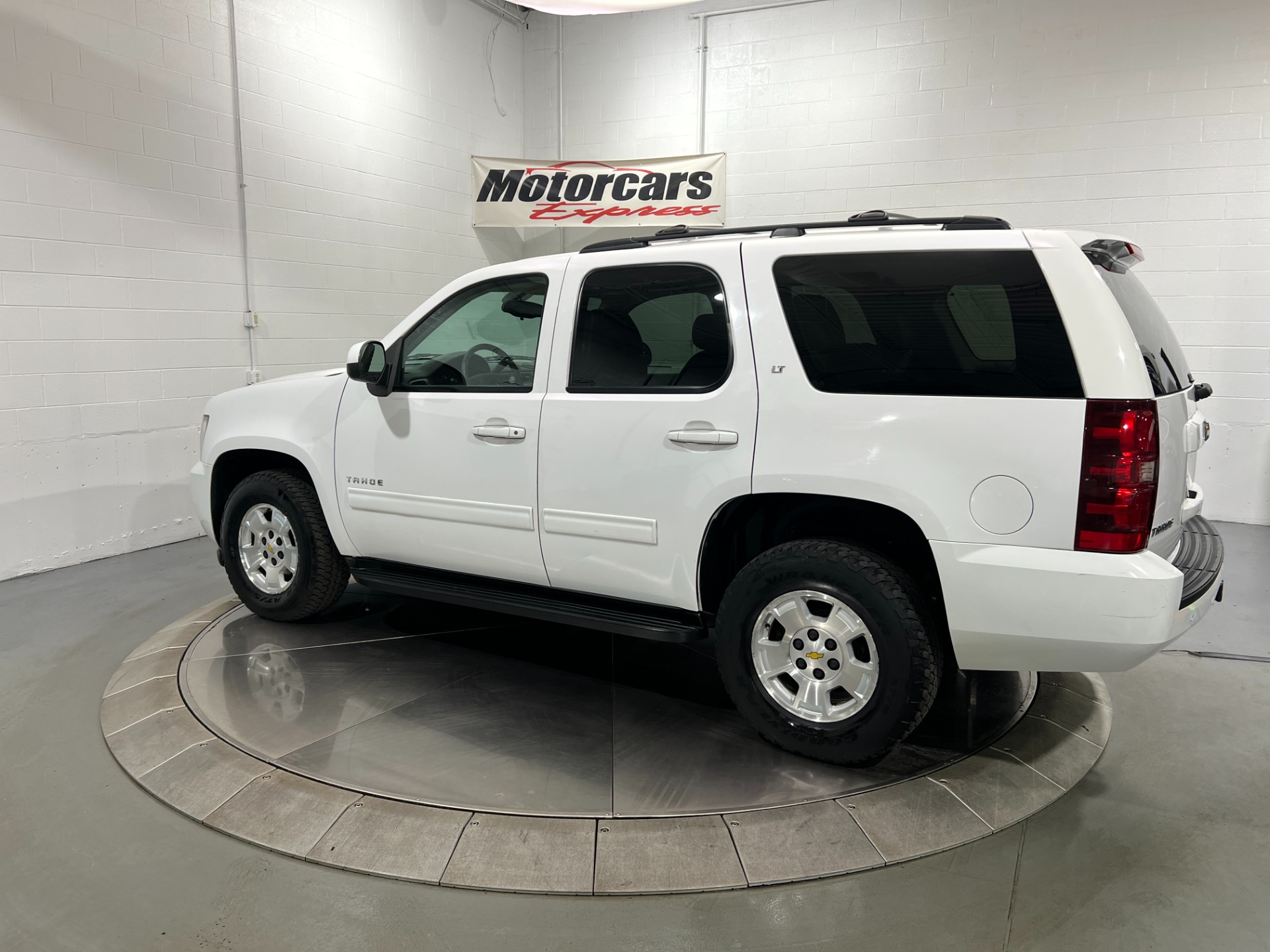 Used-2011-Chevrolet-Tahoe-LT-4X4