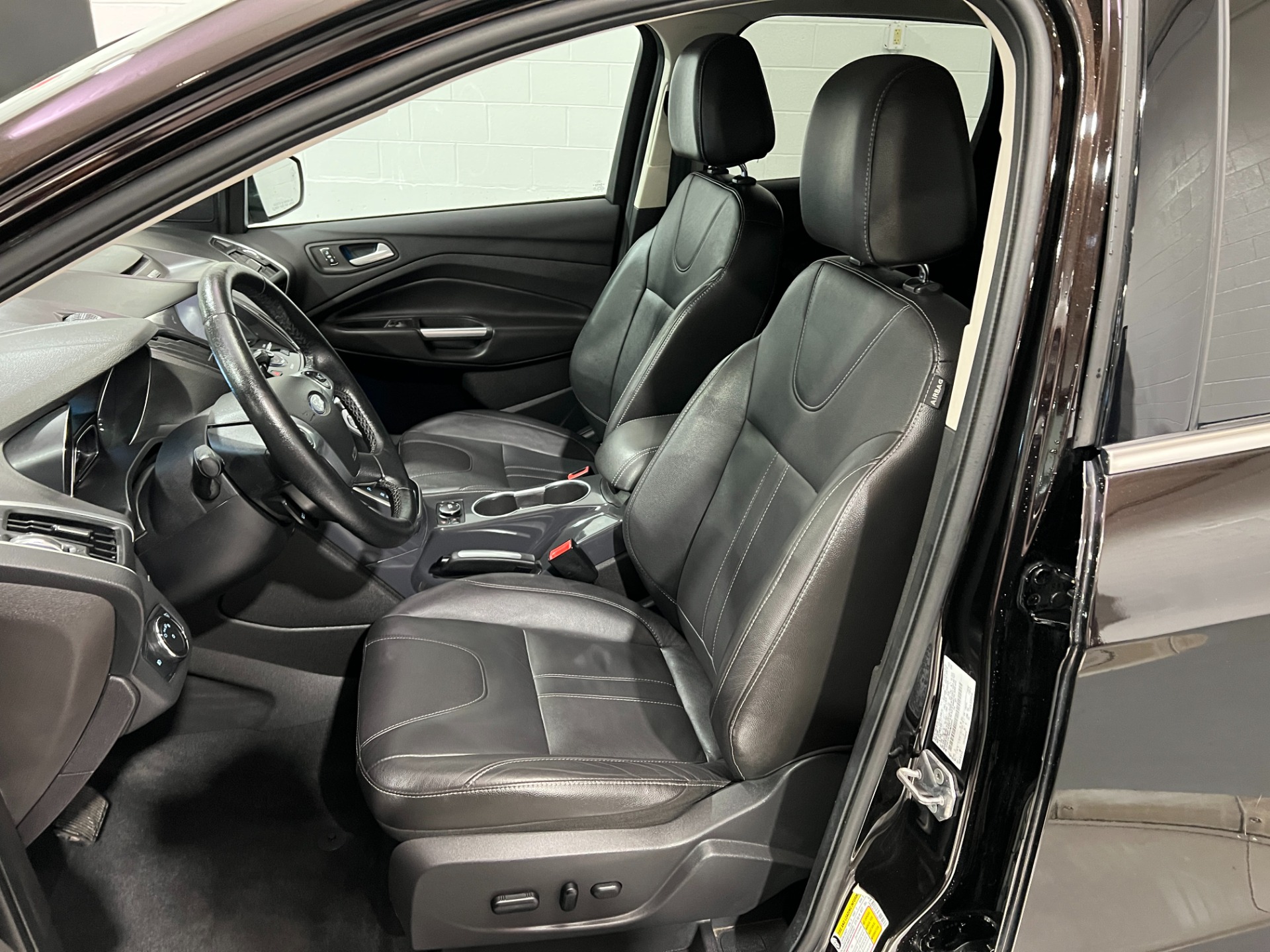 Used-2013-Ford-Escape-Titanium-FWD