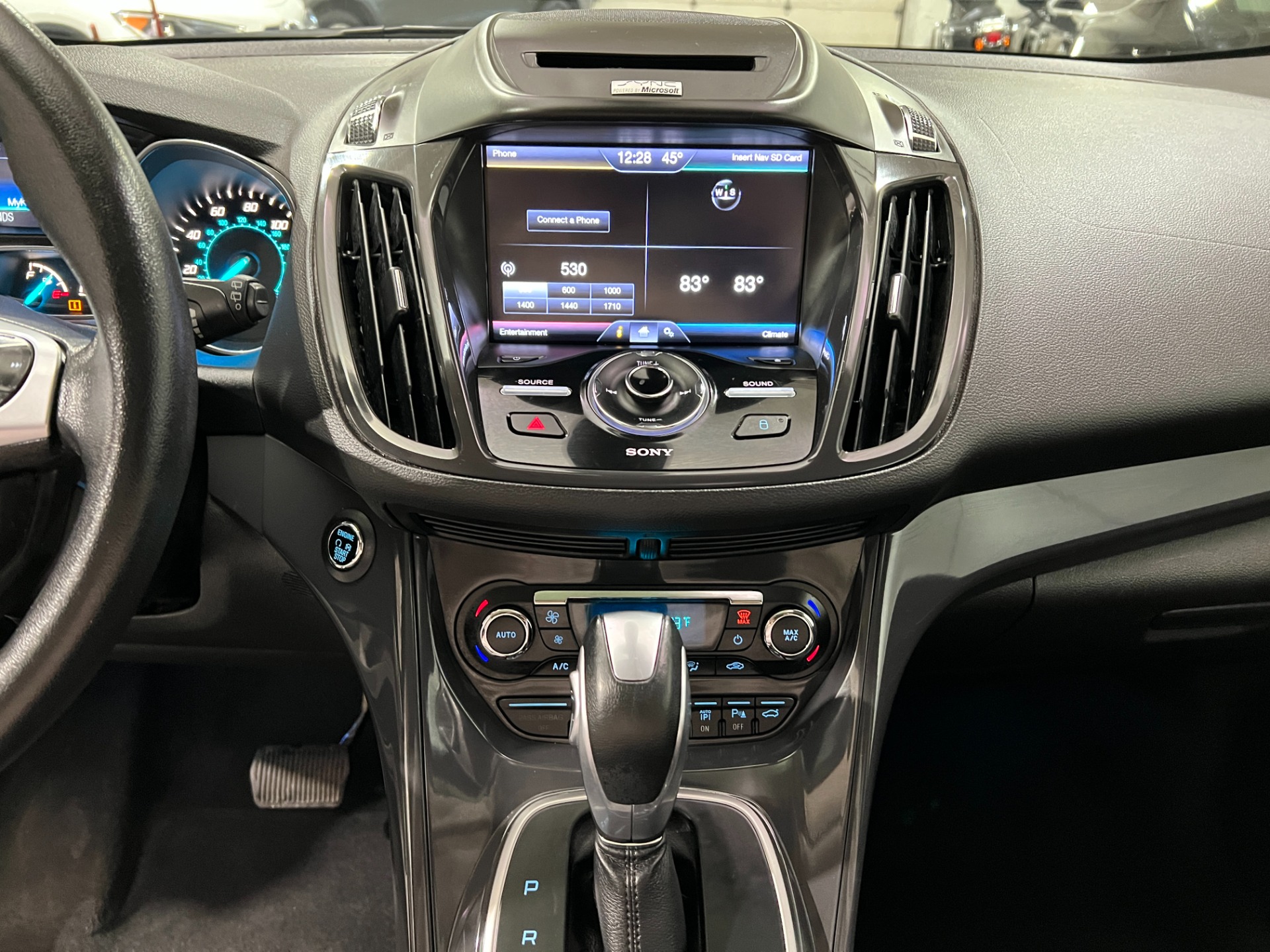 Used-2013-Ford-Escape-Titanium-FWD