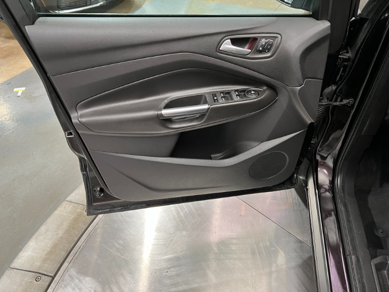 Used-2013-Ford-Escape-Titanium-FWD