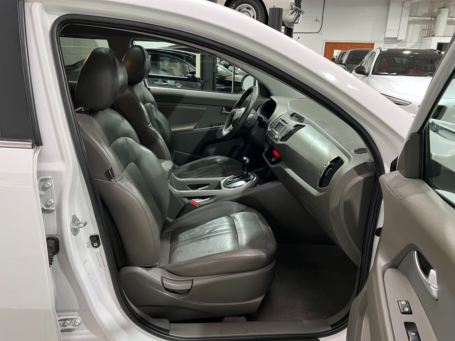 Used-2011-Kia-Sportage-EX-AWD