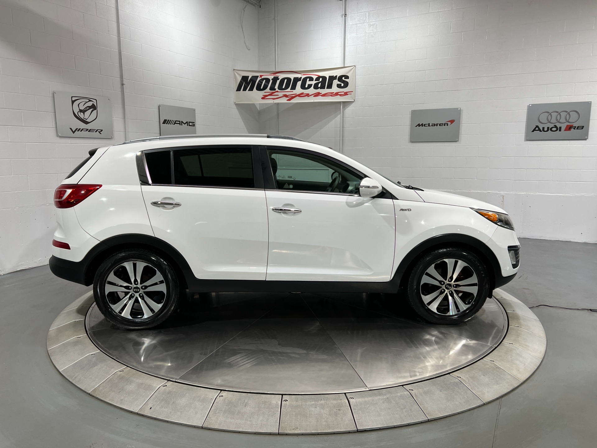 Used-2011-Kia-Sportage-EX-AWD