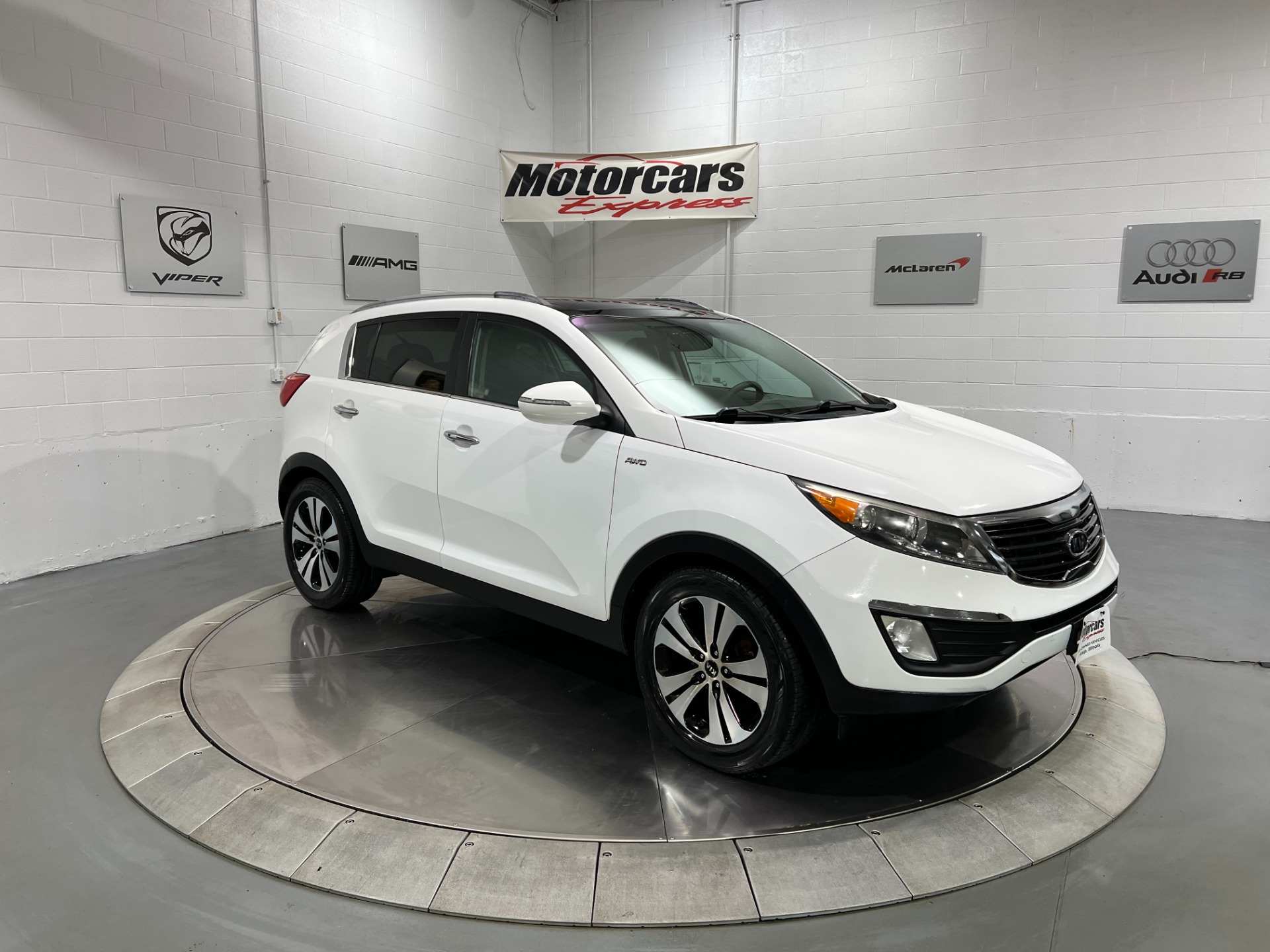 Used-2011-Kia-Sportage-EX-AWD