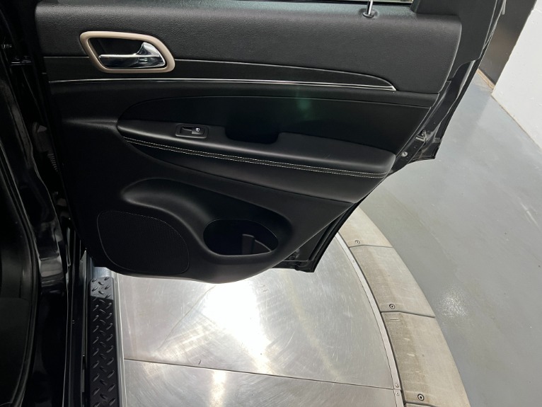 Used-2015-Jeep-Grand-Cherokee-Limited-4X4