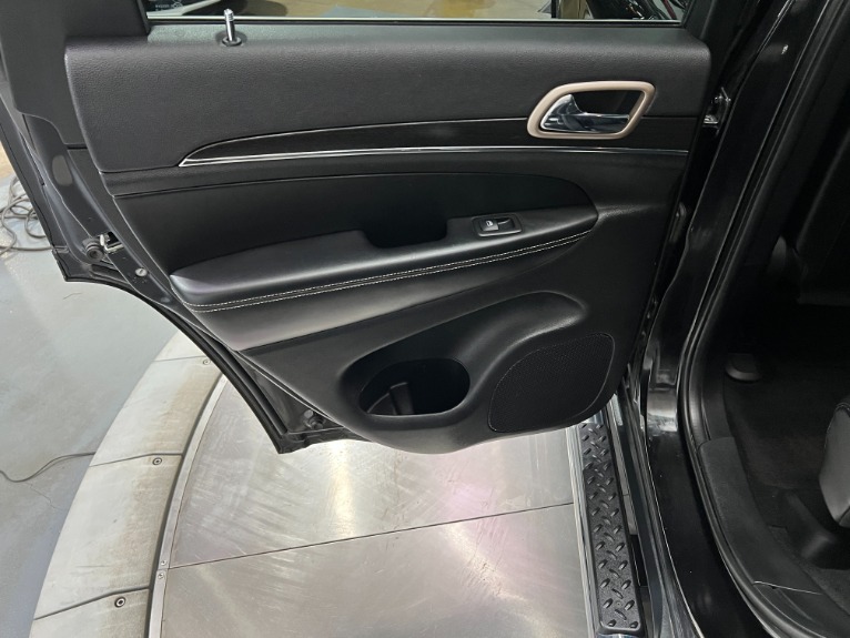 Used-2015-Jeep-Grand-Cherokee-Limited-4X4