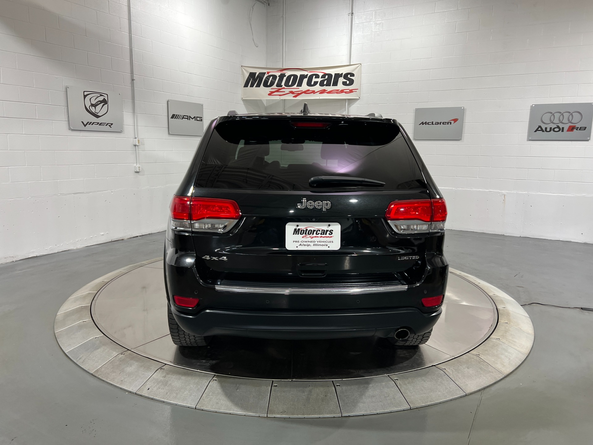 Used-2015-Jeep-Grand-Cherokee-Limited-4X4