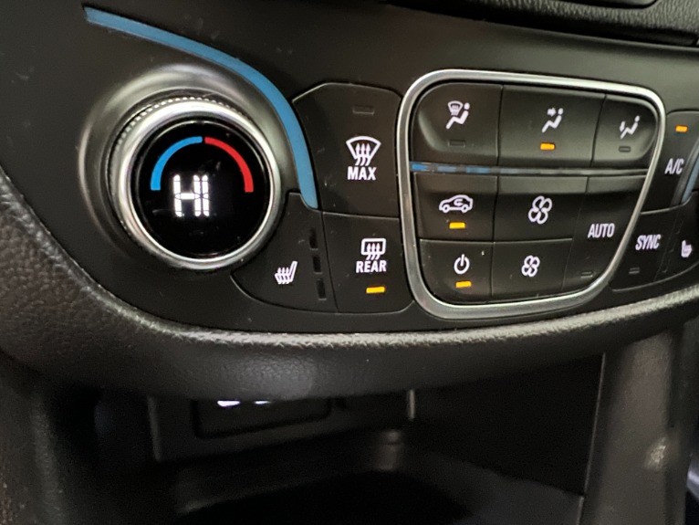 Used-2019-Chevrolet-Equinox-LT-FWD