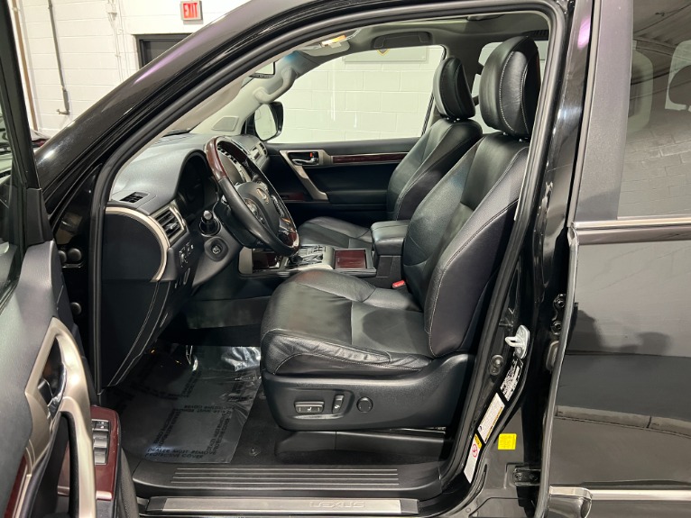 Used-2018-Lexus-GX-460-AWD