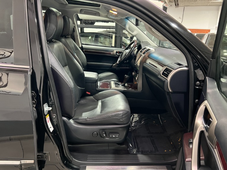 Used-2018-Lexus-GX-460-AWD