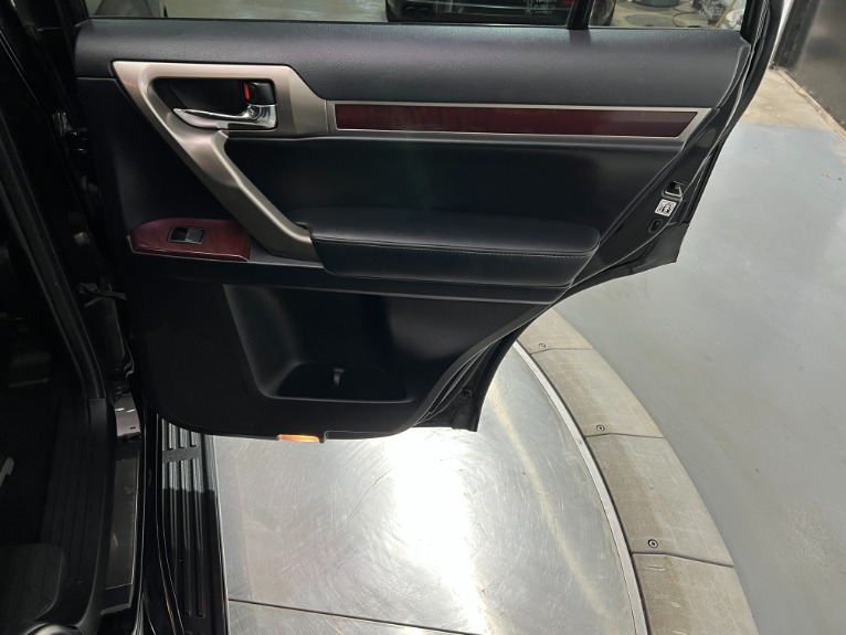 Used-2018-Lexus-GX-460-AWD