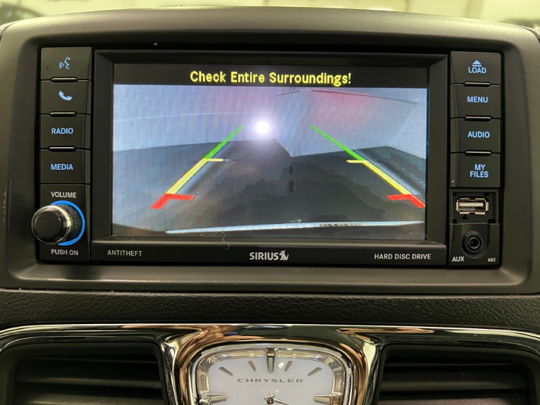 Used-2014-Chrysler-Town-and-Country-Touring-FWD