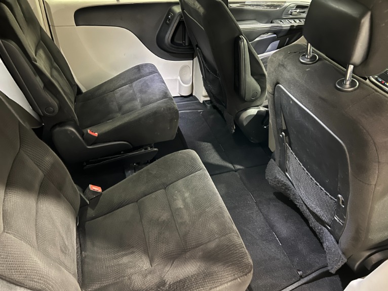 Used-2014-Chrysler-Town-and-Country-Touring-FWD