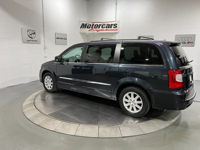 Used-2014-Chrysler-Town-and-Country-Touring-FWD