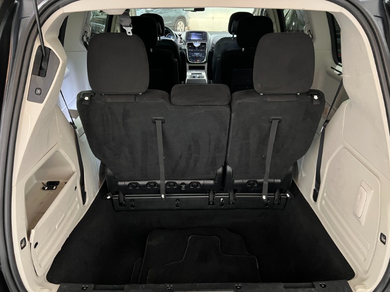 Used-2014-Chrysler-Town-and-Country-Touring-FWD