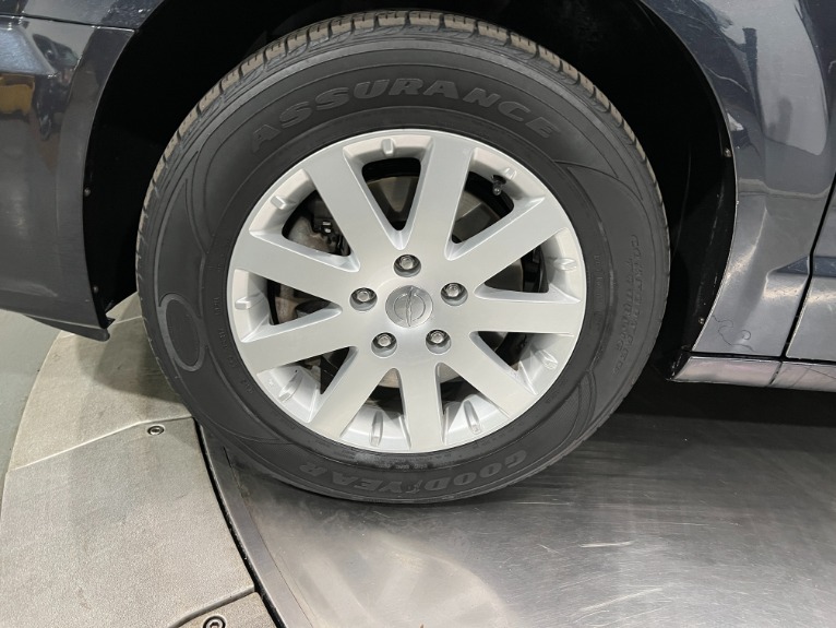 Used-2014-Chrysler-Town-and-Country-Touring-FWD