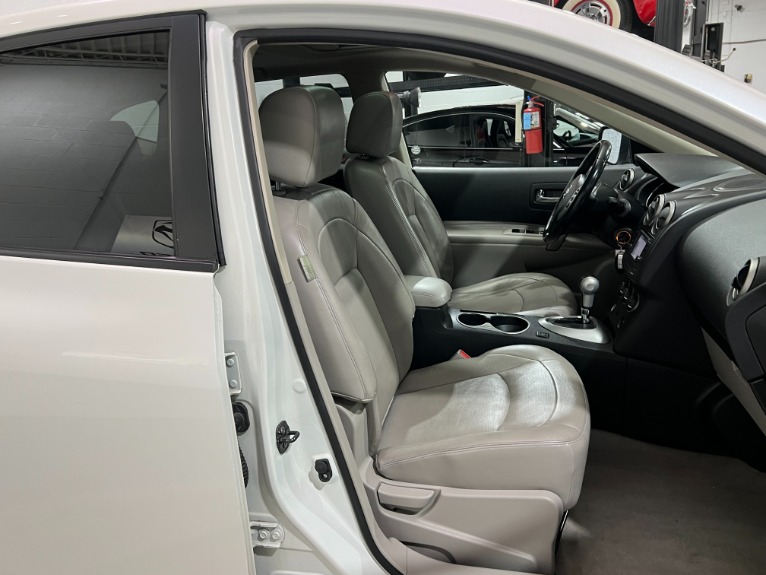 Used-2012-Nissan-Rogue-SV-w/SL-Package-AWD