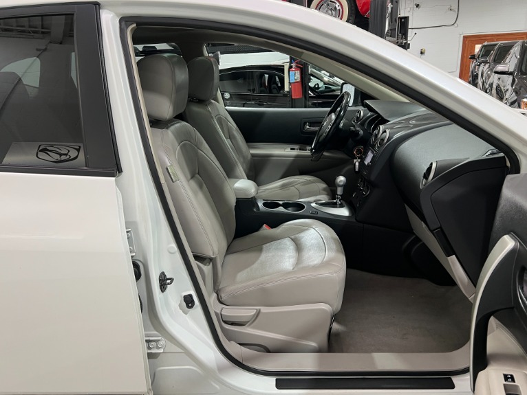 Used-2012-Nissan-Rogue-SV-w/SL-Package-AWD