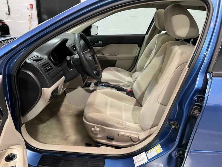 Used-2009-Ford-Fusion-SE-FWD