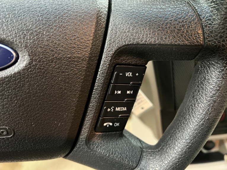Used-2009-Ford-Fusion-SE-FWD