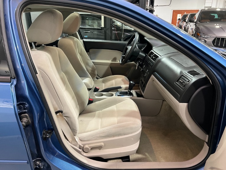 Used-2009-Ford-Fusion-SE-FWD