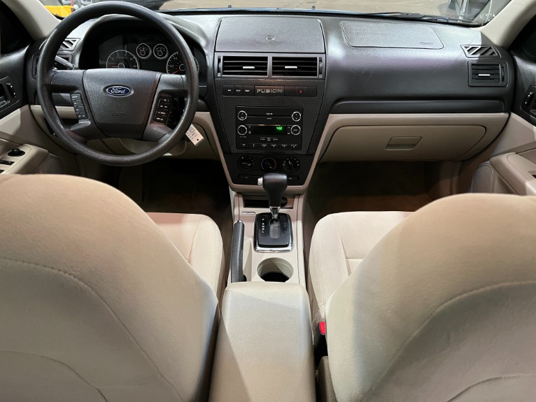 Used-2009-Ford-Fusion-SE-FWD