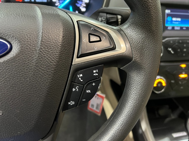 Used-2016-Ford-Fusion-SE-FWD