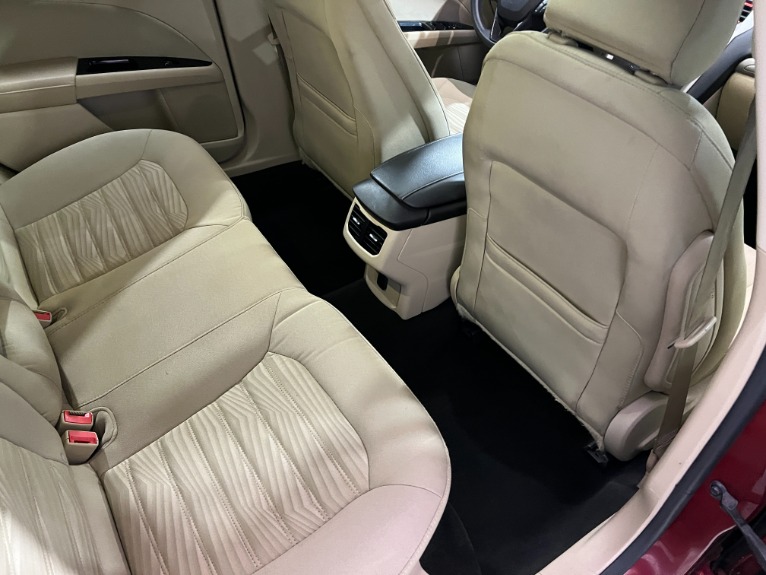 Used-2016-Ford-Fusion-SE-FWD