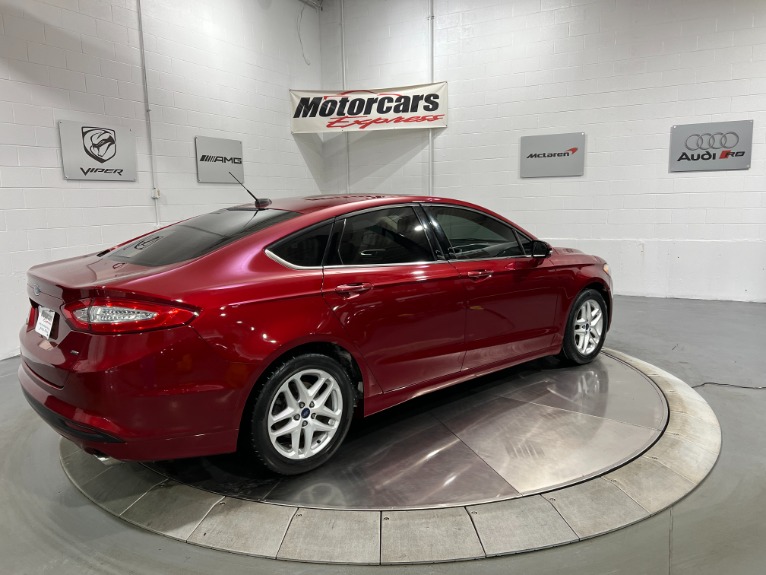 Used-2016-Ford-Fusion-SE-FWD